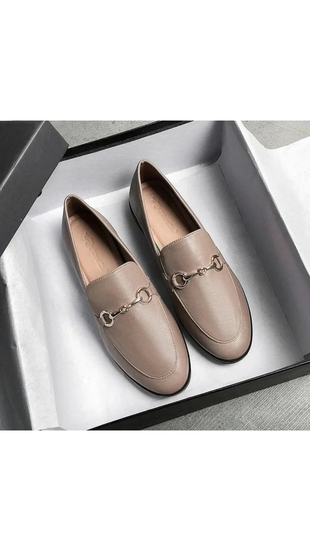 MOCASSINI DONNA CON DETTAGLIO METALLICO