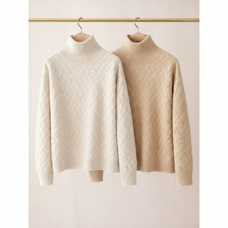 MAGLIONE DONNA A COLLO ALTO CON MOTIVO GEOMETRICO